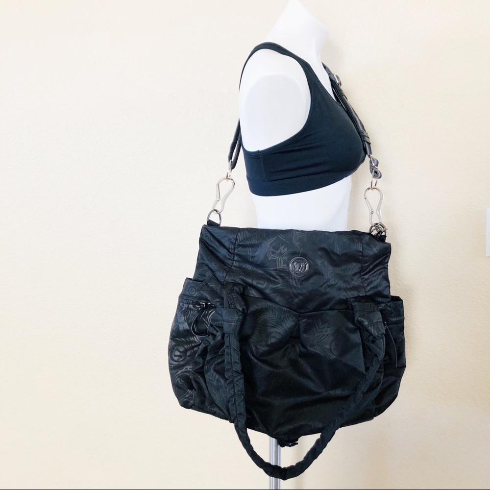 Lululemon Triumph Tote Peacock Embossed Black Bag